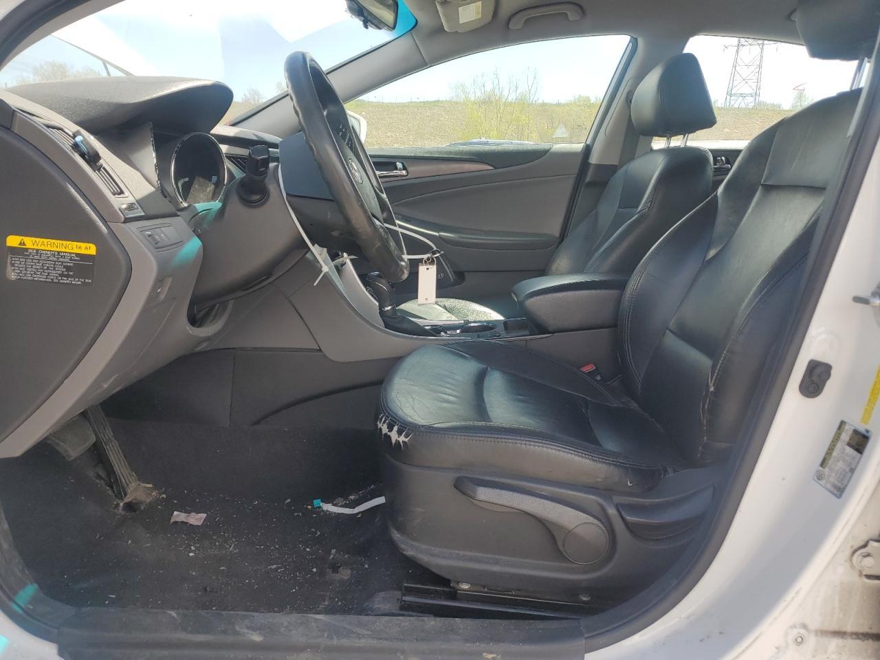 2013 HYUNDAI SONATA