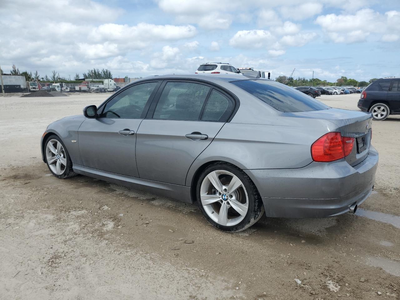 2010 BMW 3 SERIES