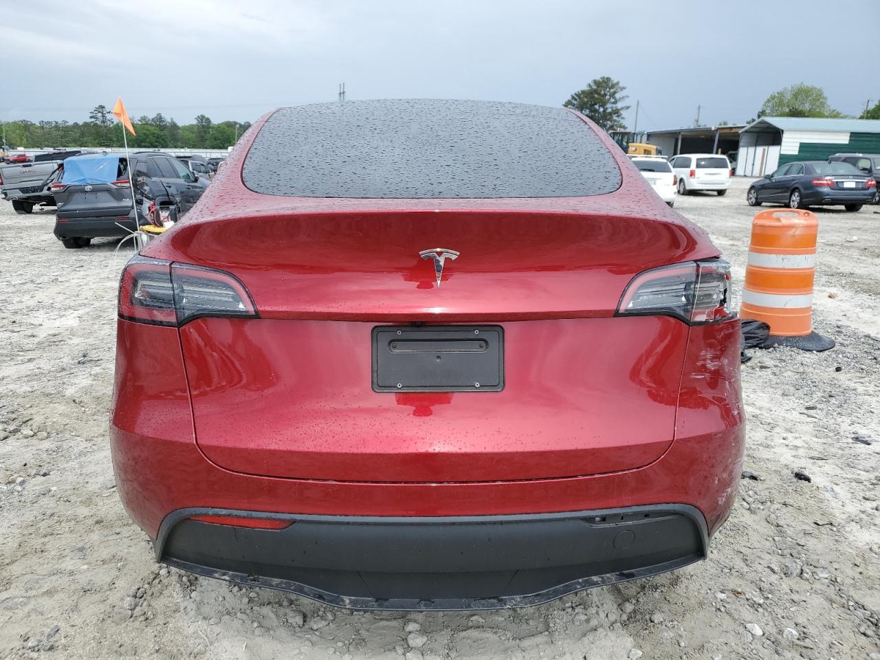 2024 TESLA MODEL Y