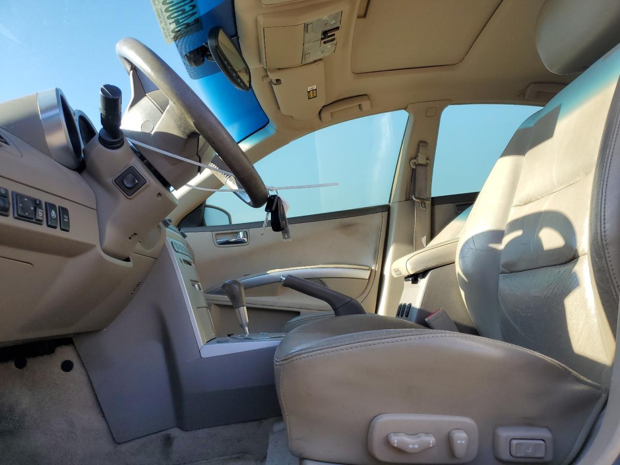2005 NISSAN Maxima