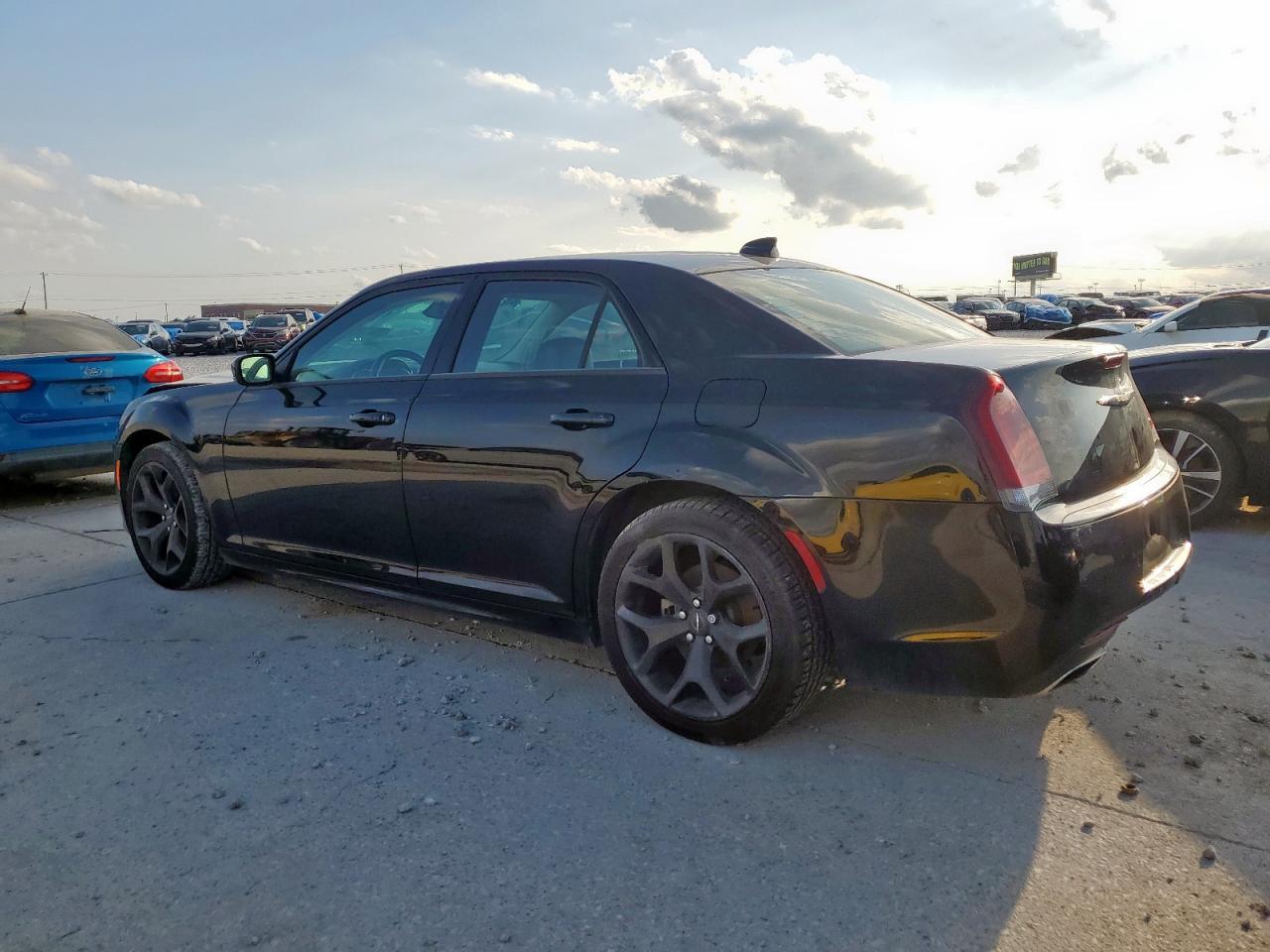 2021 CHRYSLER 300