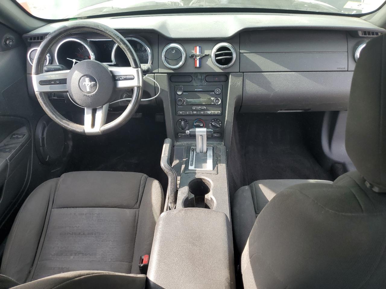 2005 FORD MUSTANG