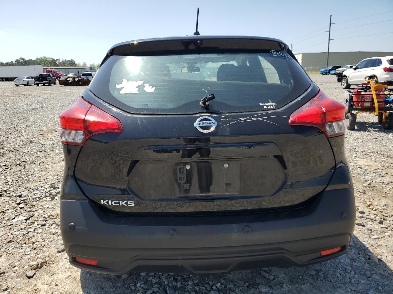 2020 NISSAN KICKS