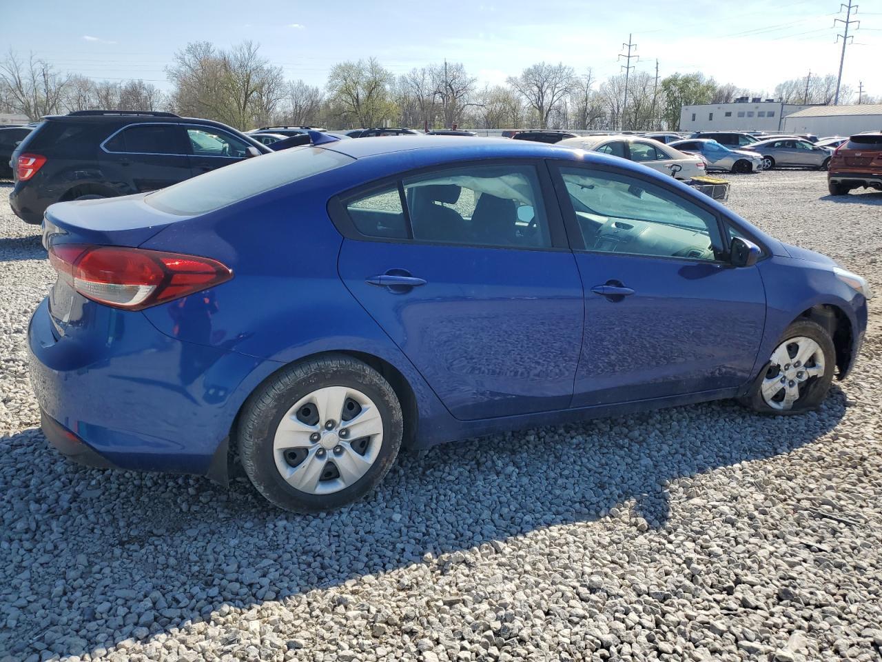 2017 KIA FORTE