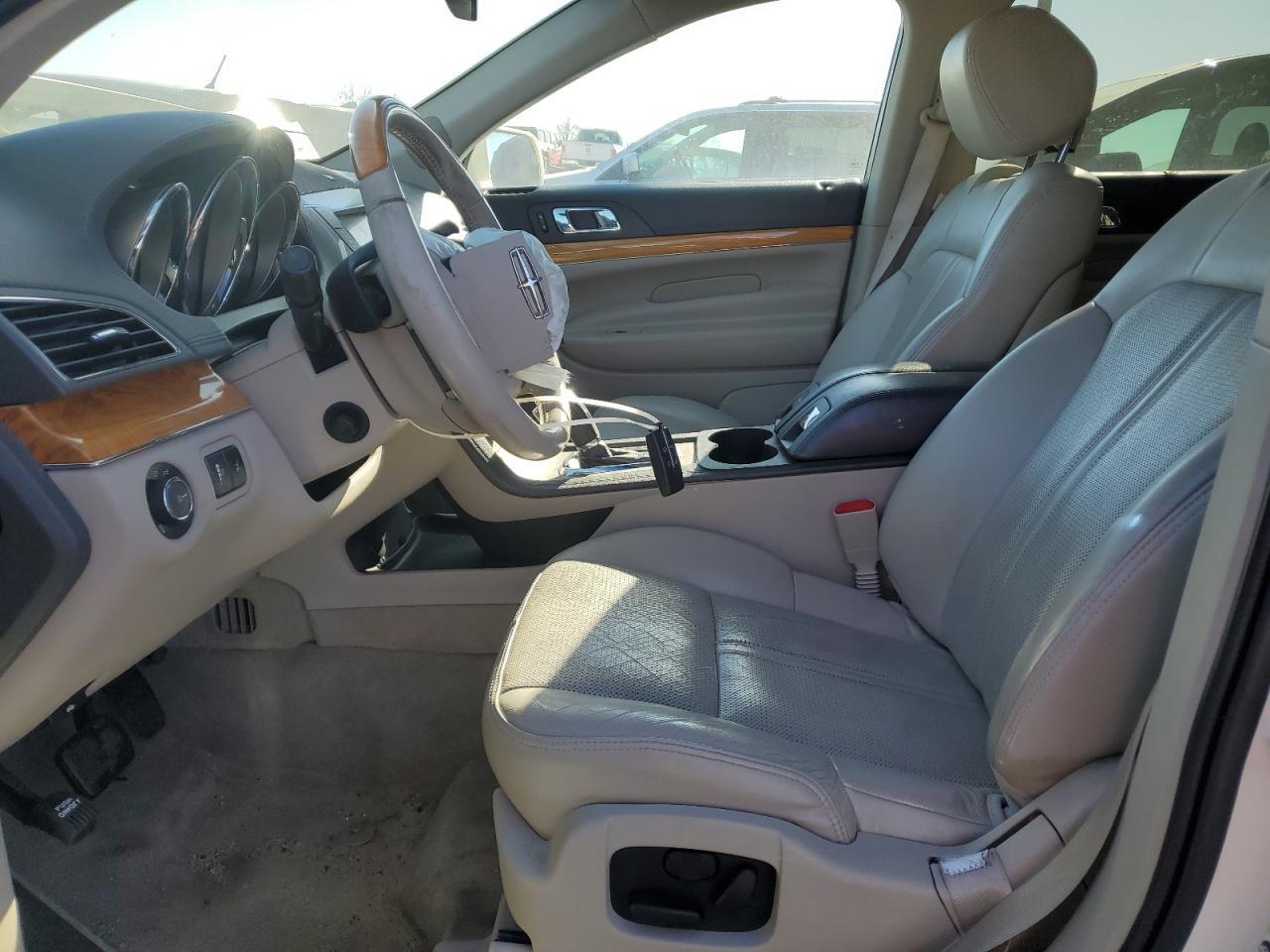 2012 LINCOLN MKT