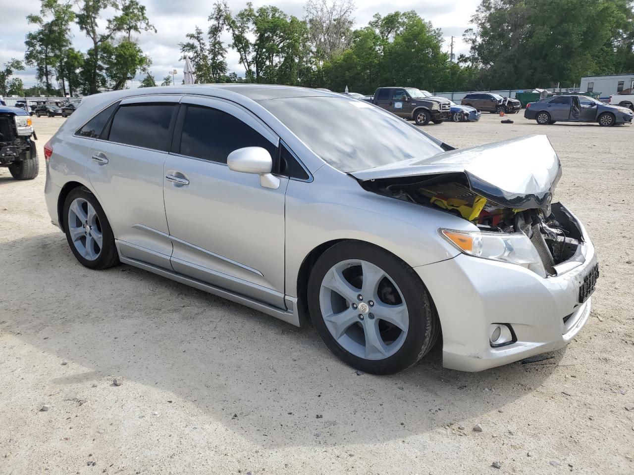 2011 TOYOTA VENZA