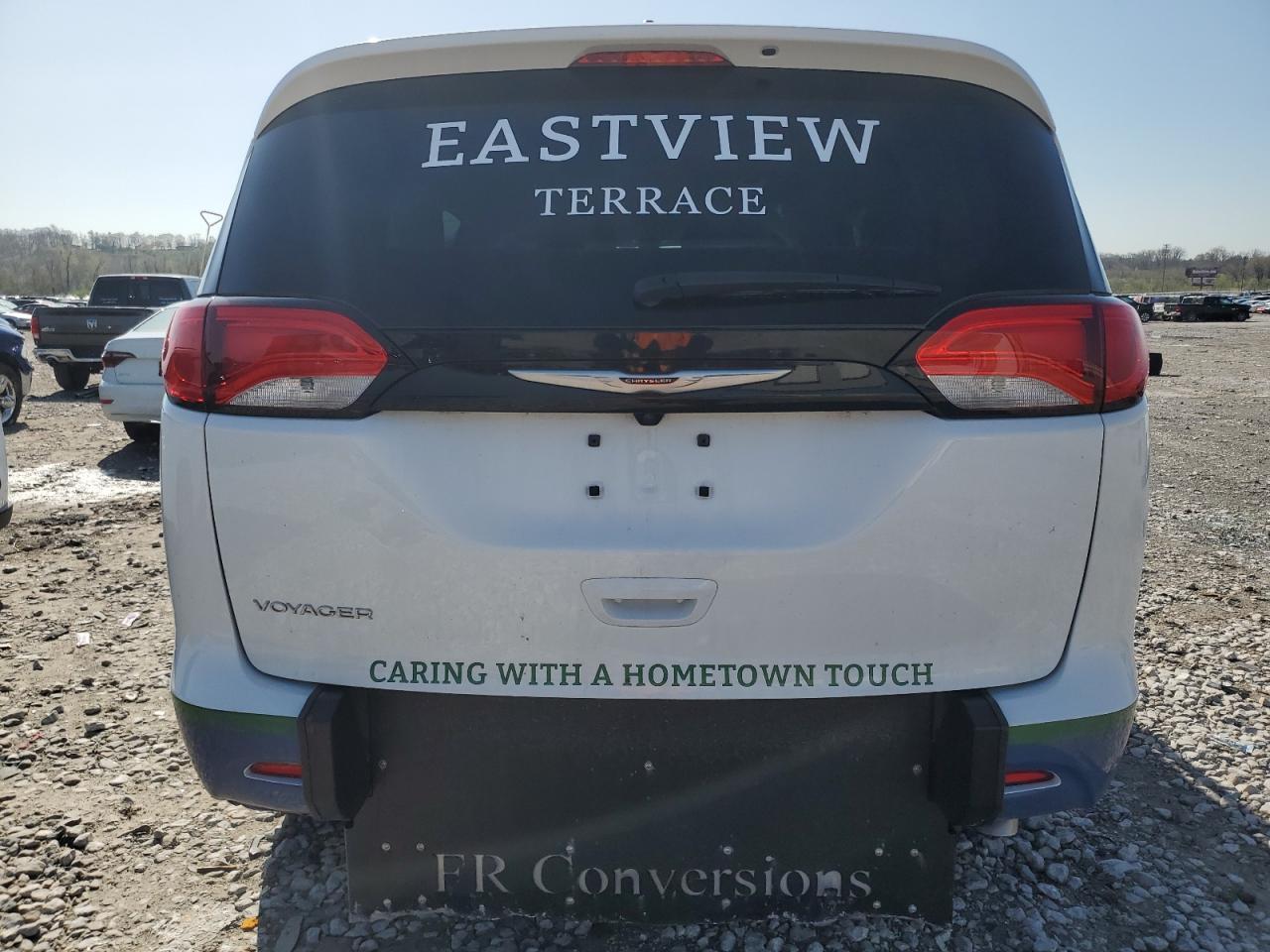 2022 CHRYSLER Voyager
