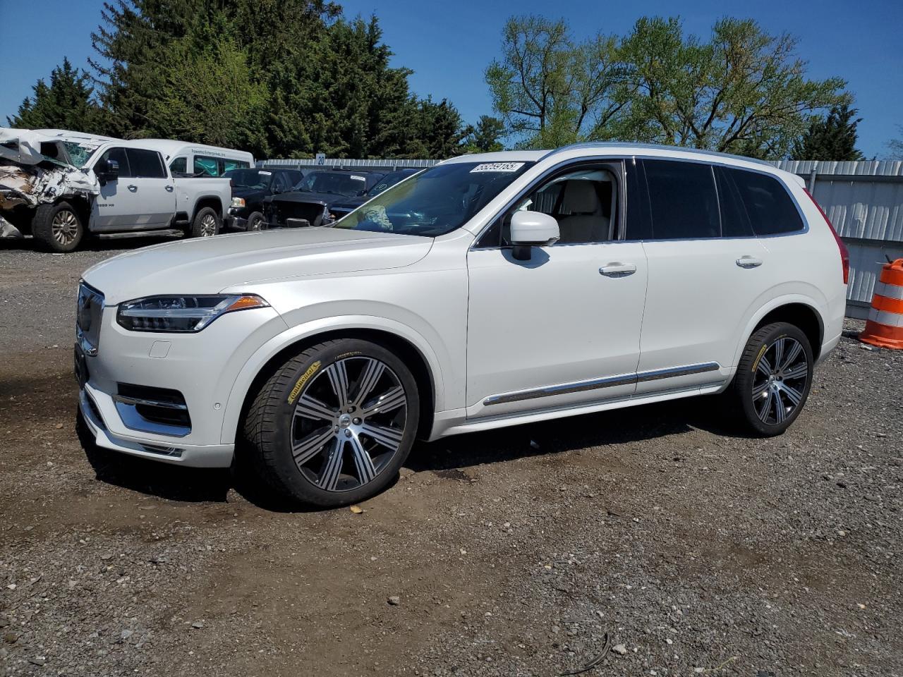2020 VOLVO XC90
