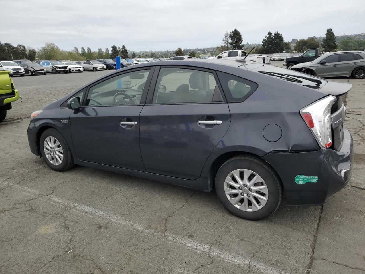 2013 TOYOTA PRIUS