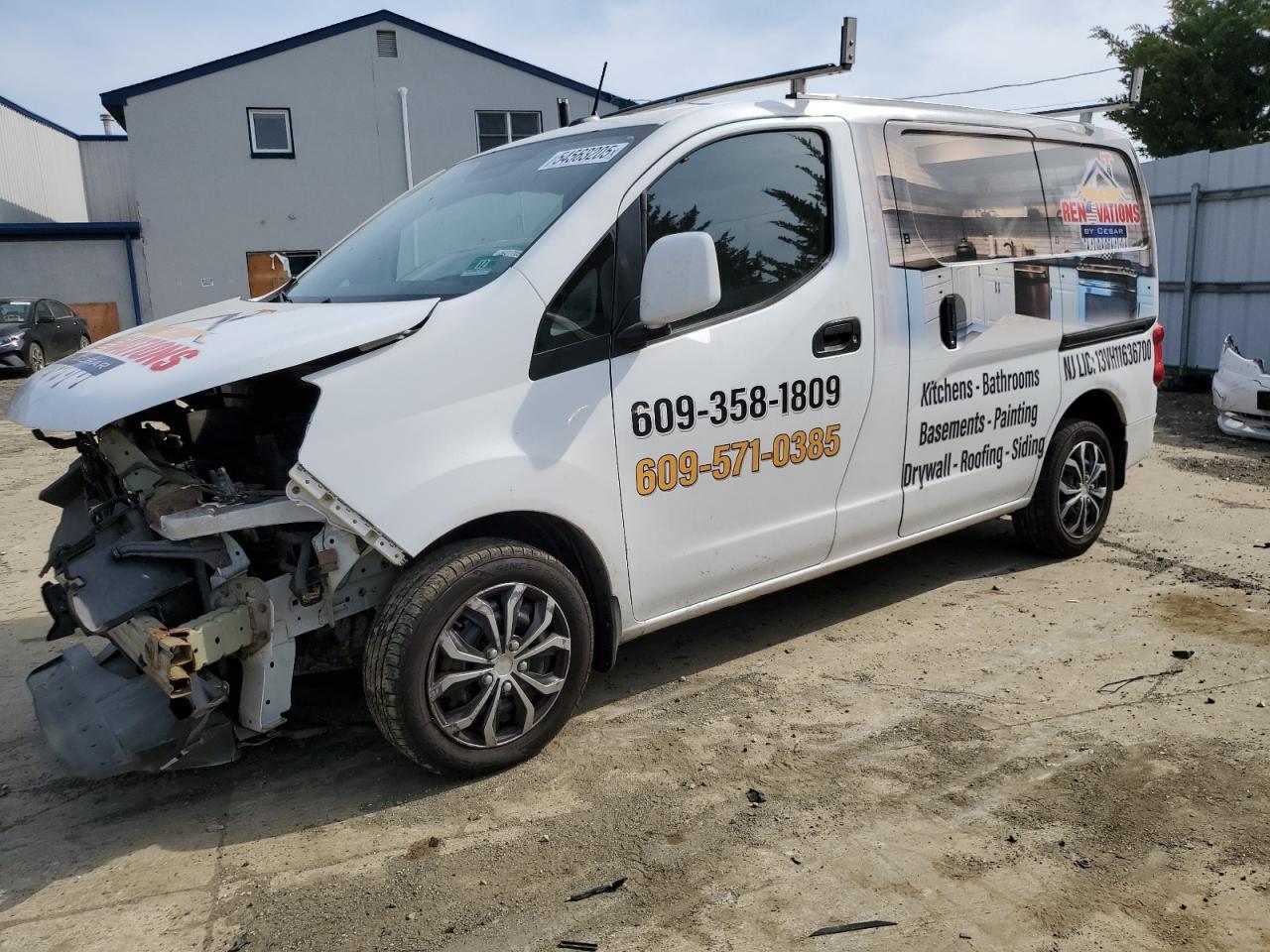 2015 NISSAN Nv
