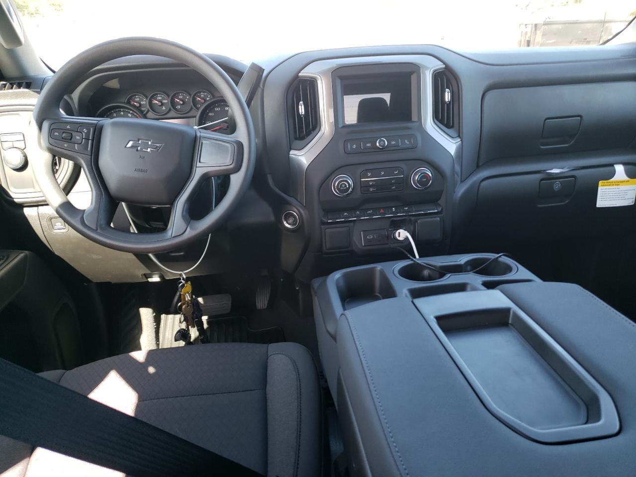 2025 CHEVROLET Silverado
