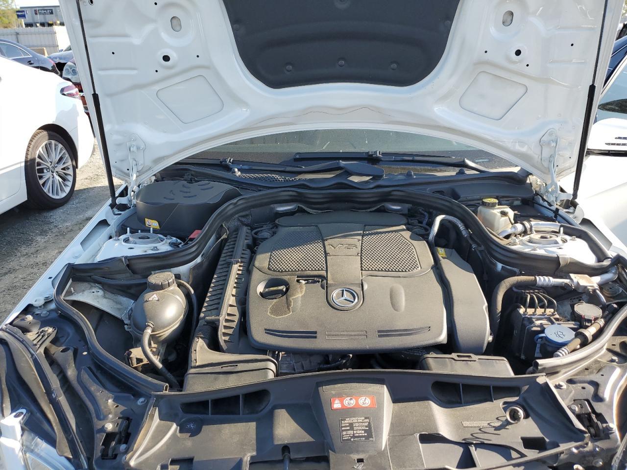 2013 MERCEDES-BENZ E-Class