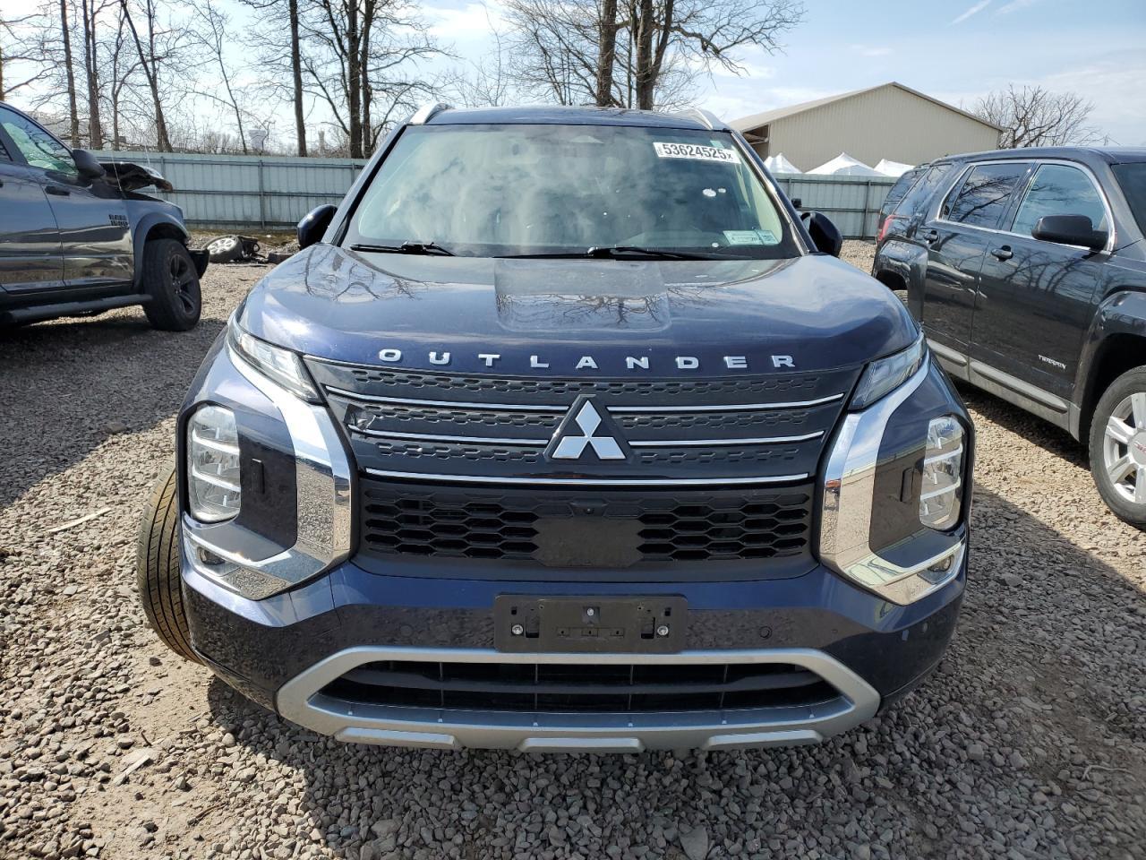 2023 MITSUBISHI outlander