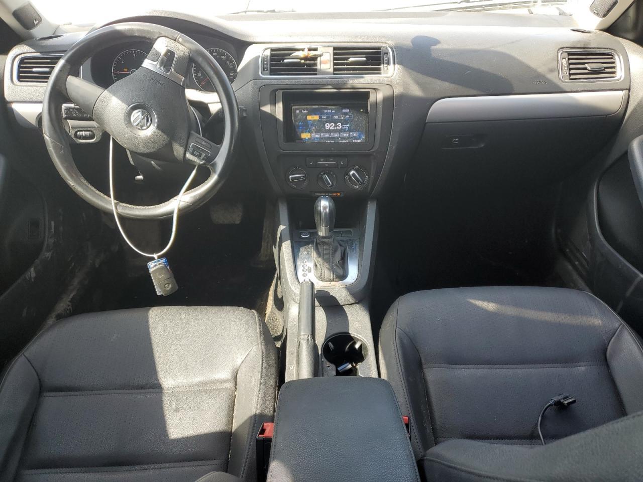 2012 VOLKSWAGEN JETTA