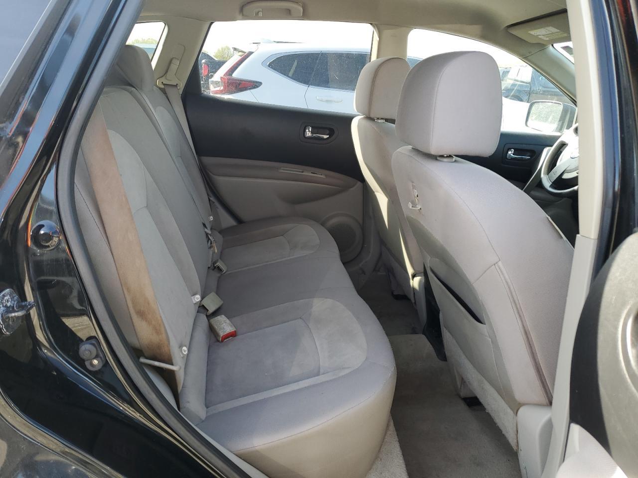 2010 NISSAN ROGUE
