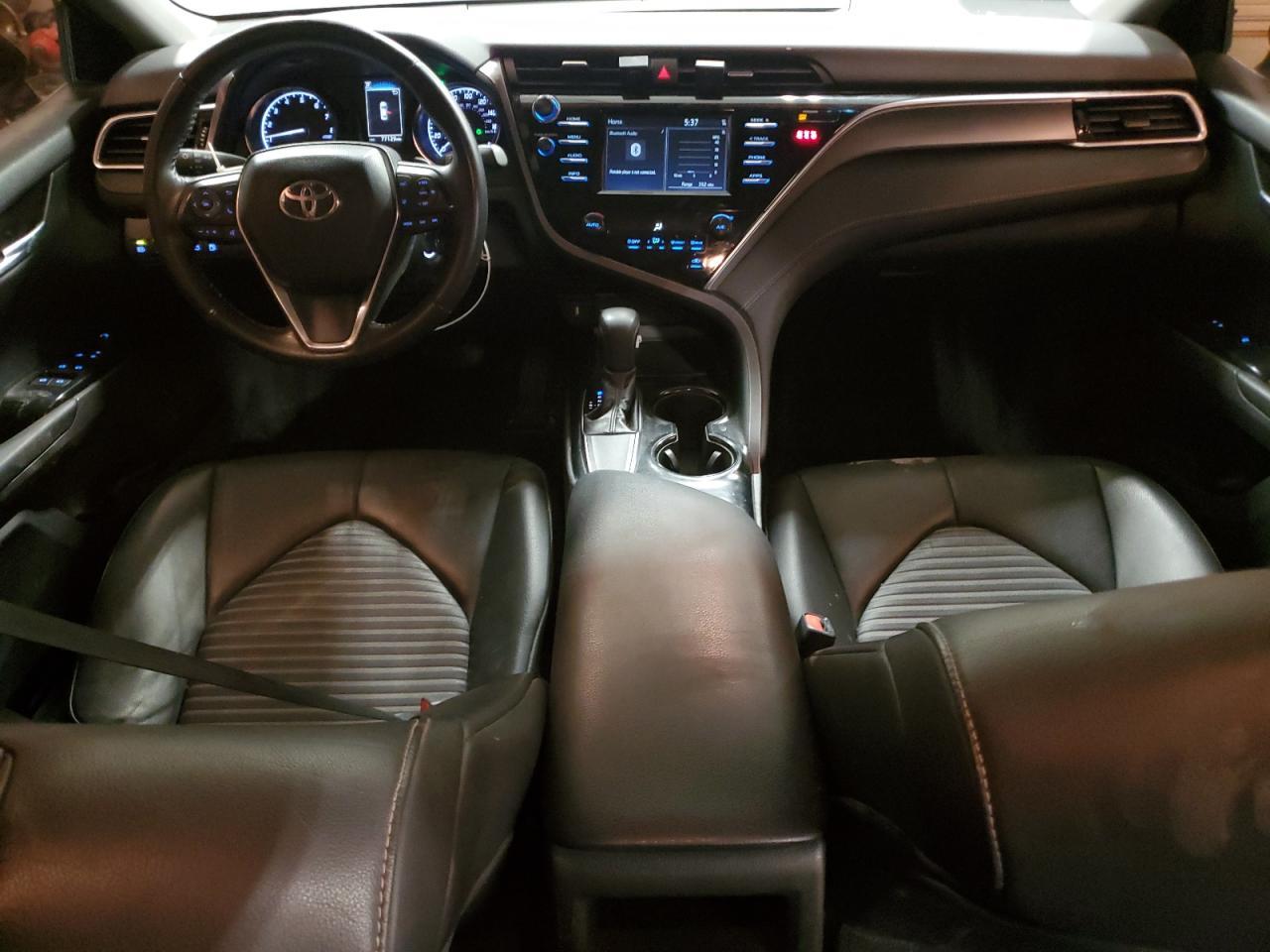2018 TOYOTA CAMRY