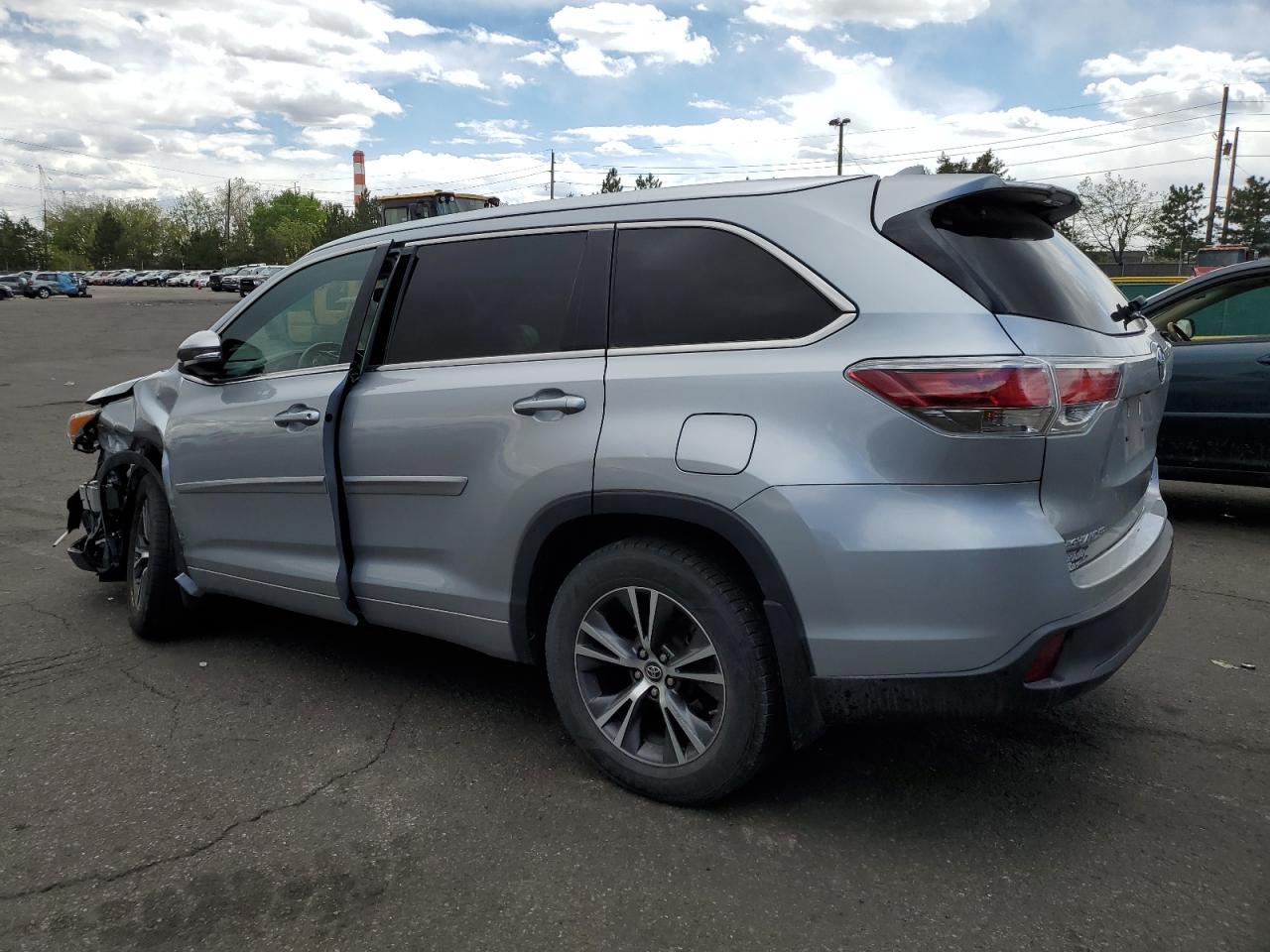 2016 TOYOTA HIGHLANDER