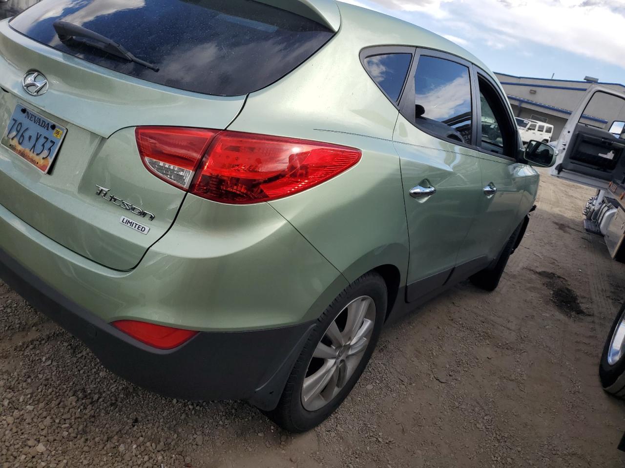 2011 HYUNDAI TUCSON