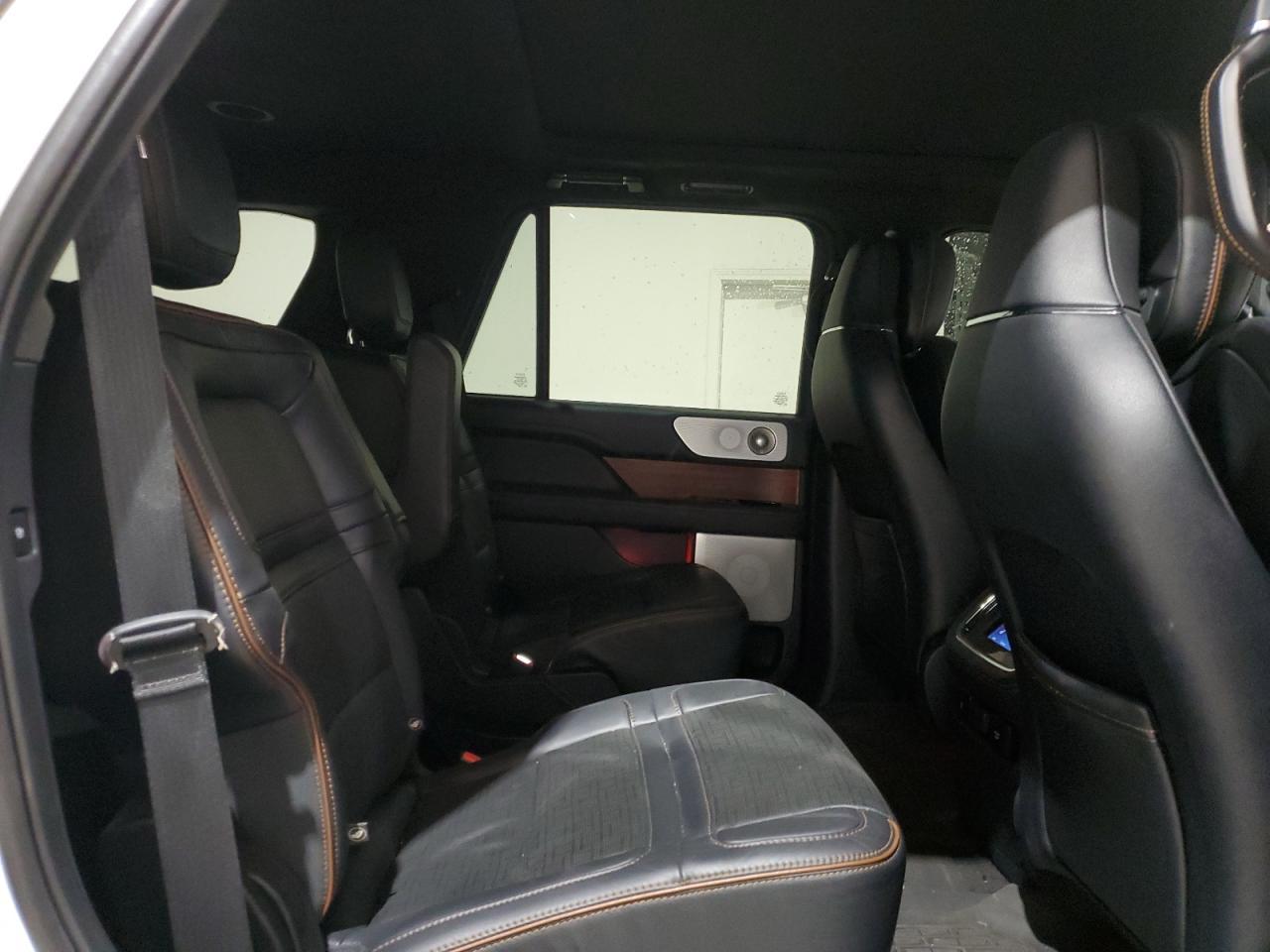 2022 LINCOLN Navigator