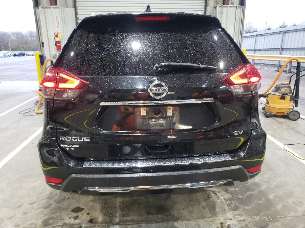 2018 NISSAN ROGUE