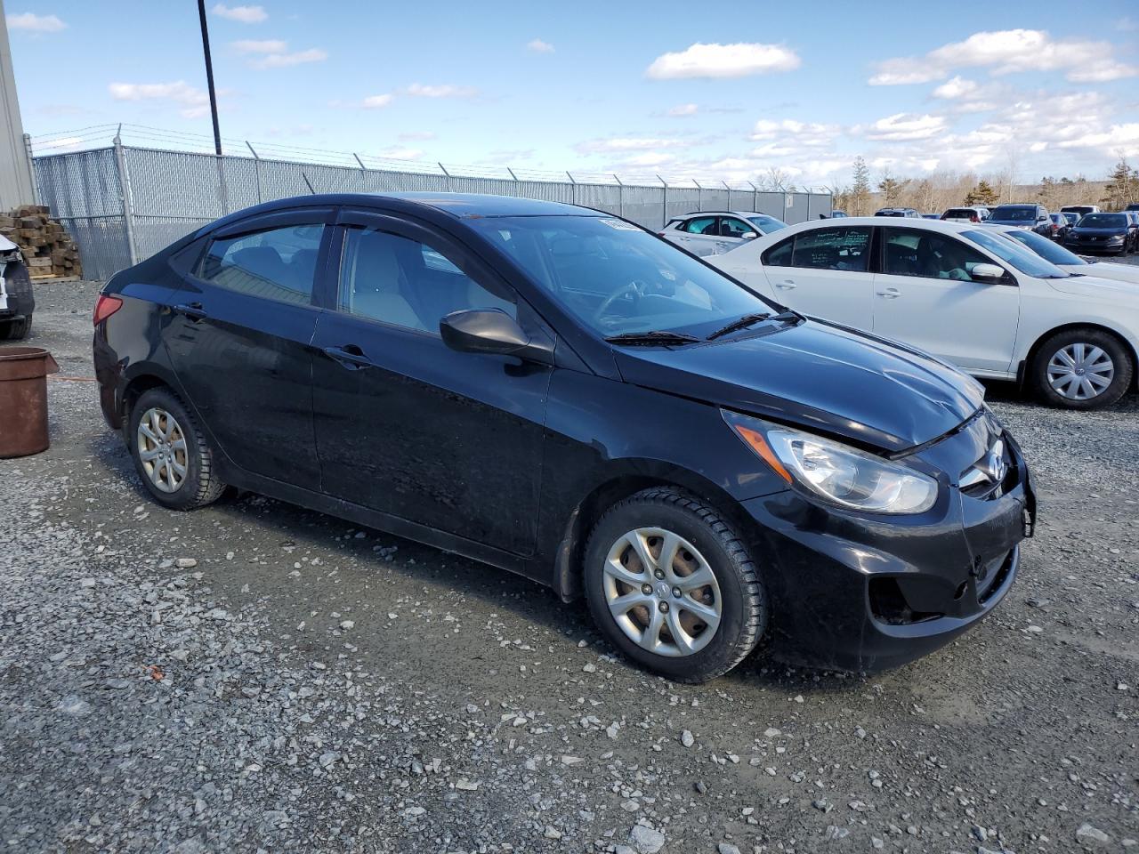2012 HYUNDAI ACCENT