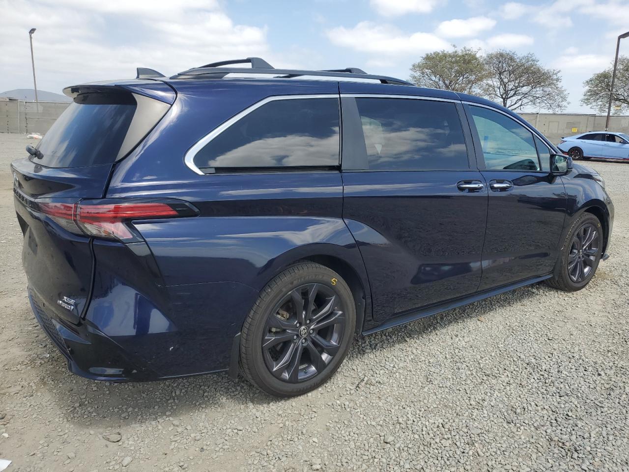 2022 TOYOTA SIENNA