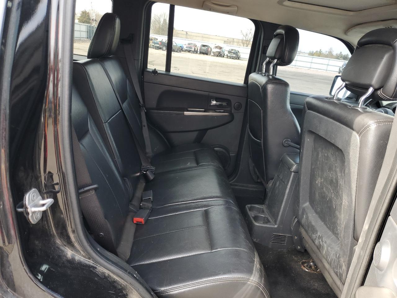 2012 JEEP Liberty