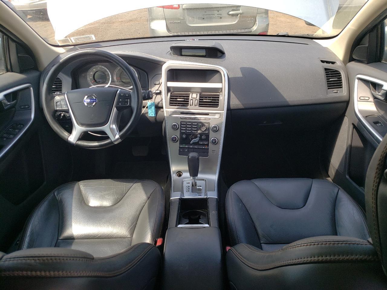 2011 VOLVO XC60