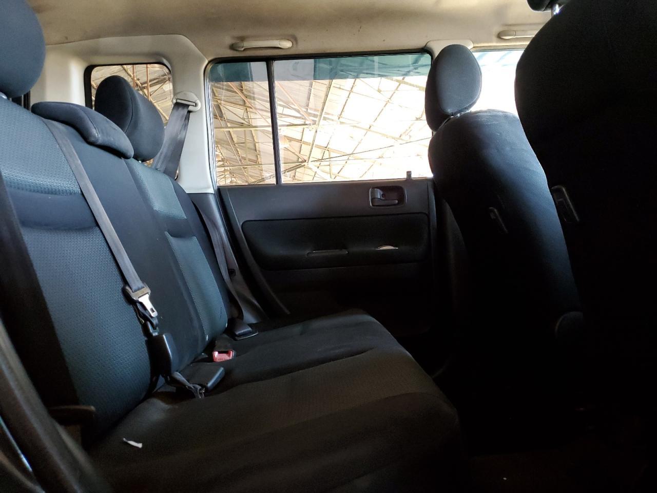 2006 TOYOTA SCION