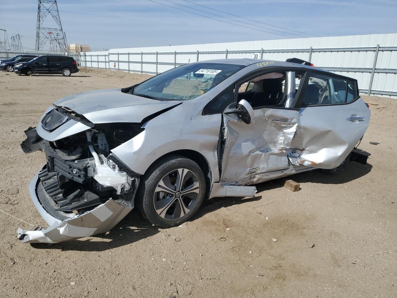 2022 NISSAN LEAF