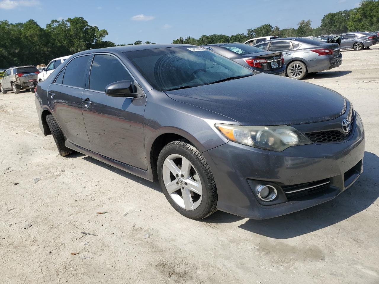 2014 TOYOTA CAMRY