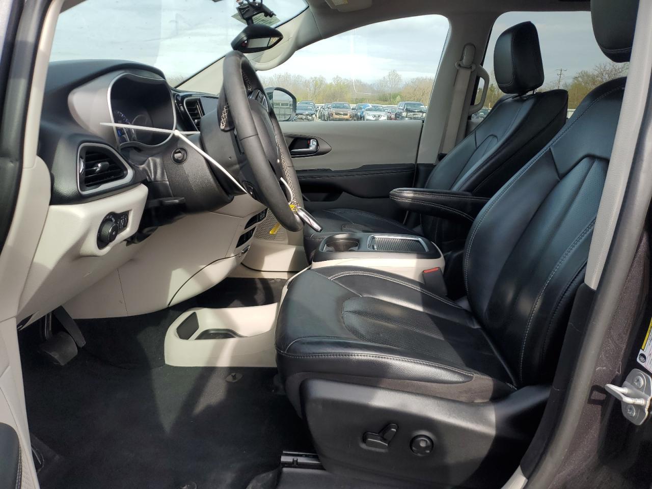 2022 CHRYSLER Pacifica
