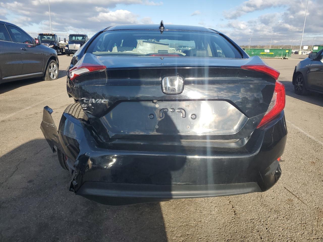 2018 HONDA CIVIC
