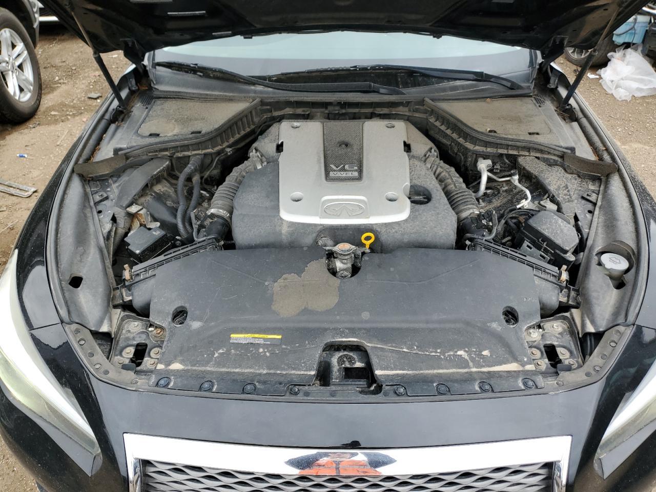 2015 INFINITI Q50