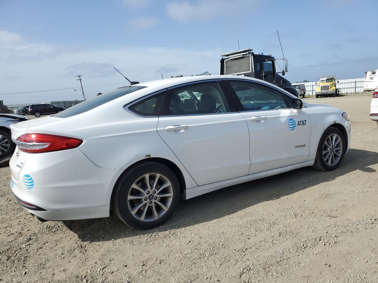 2017 FORD FUSION