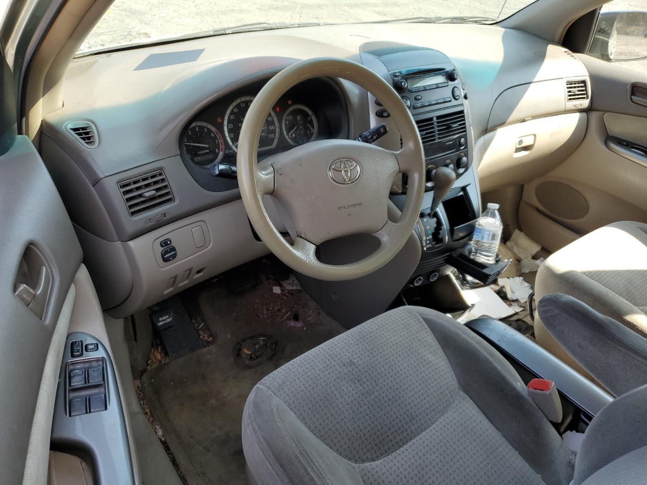 2006 TOYOTA SIENNA