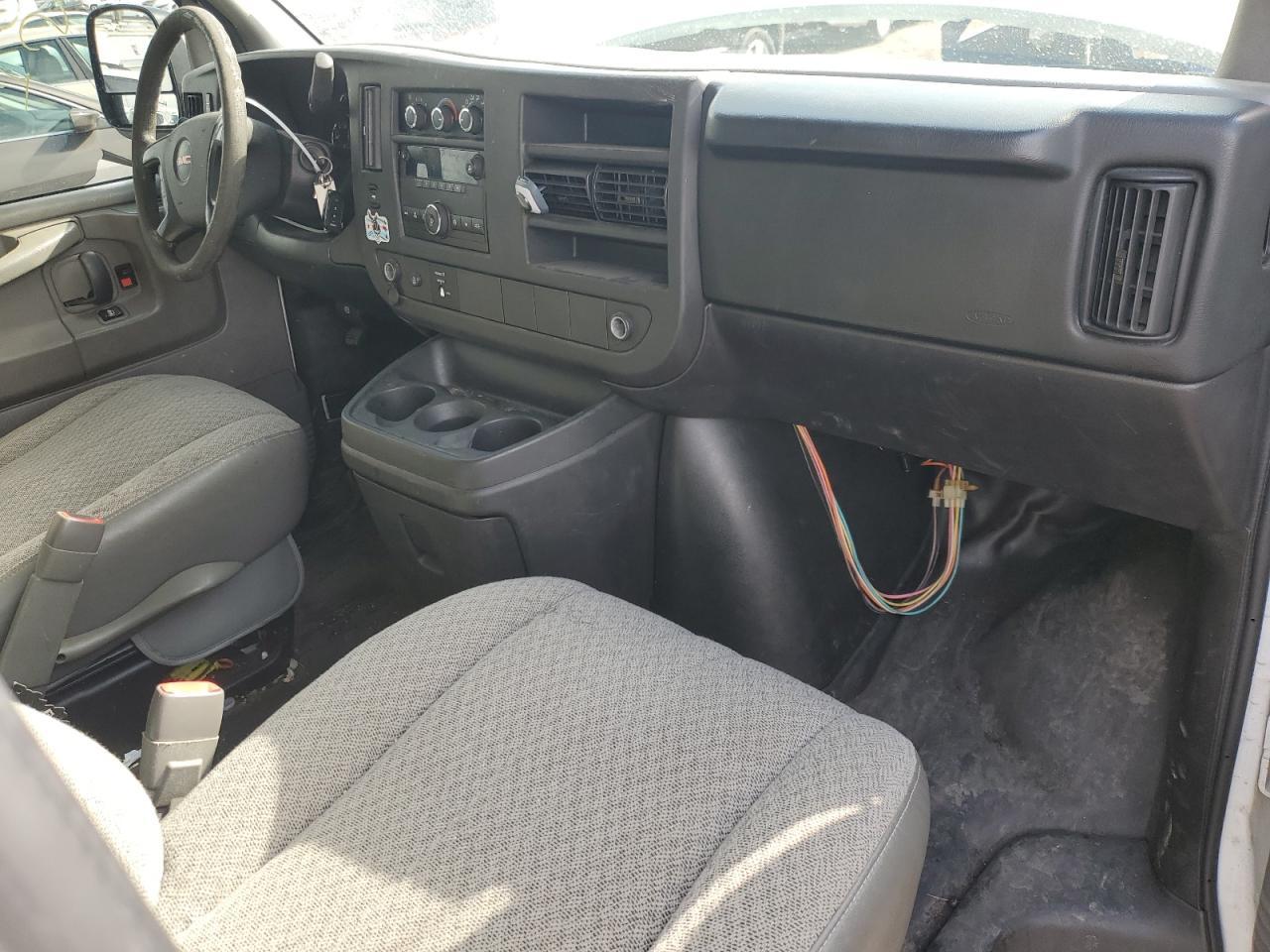 2014 GMC Savana