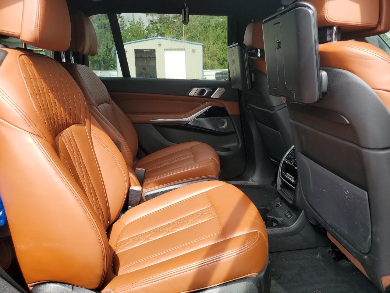 2020 BMW X7
