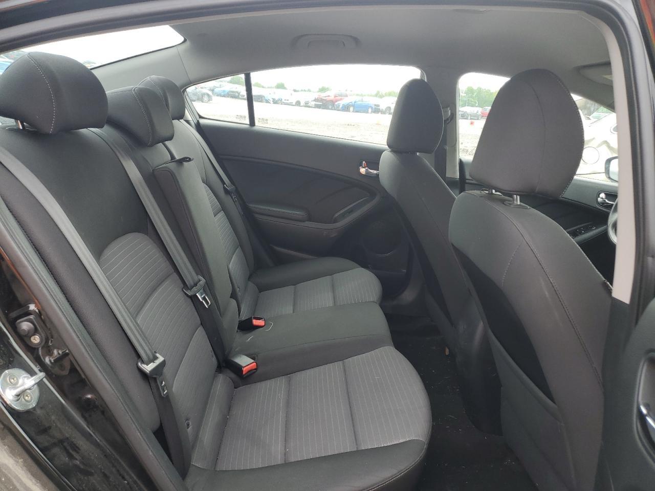 2016 KIA FORTE