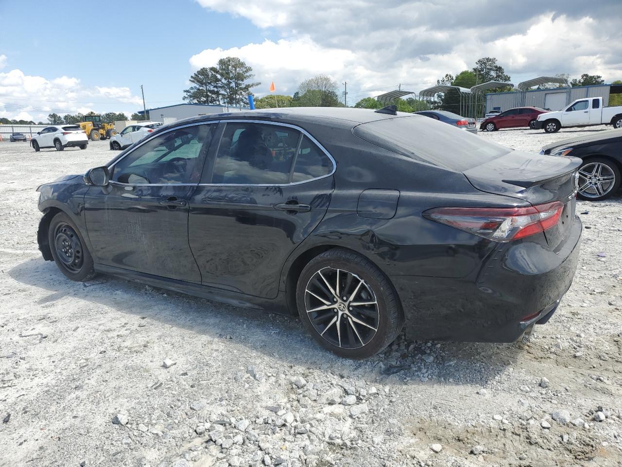 2024 TOYOTA CAMRY