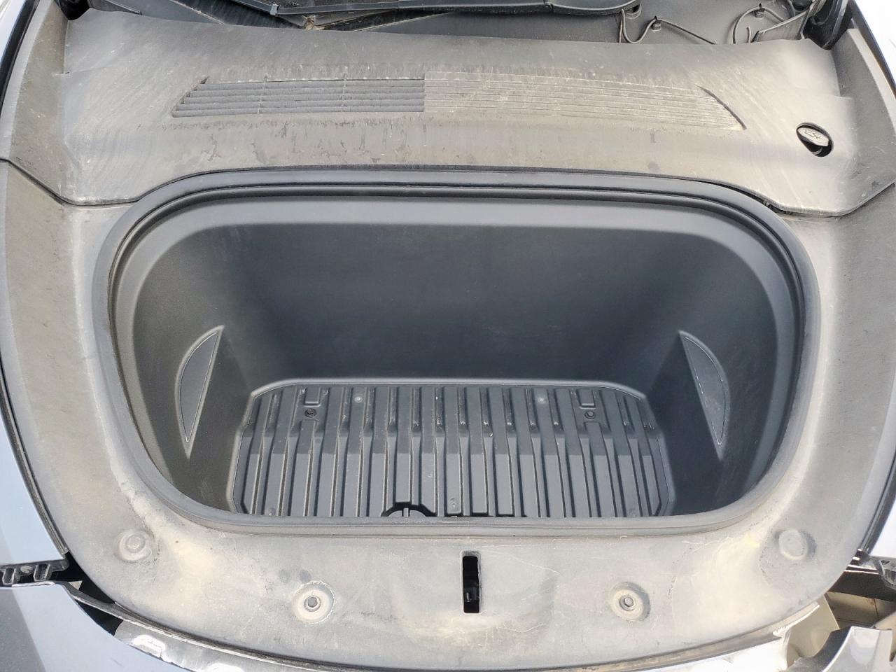 2020 TESLA MODEL Y