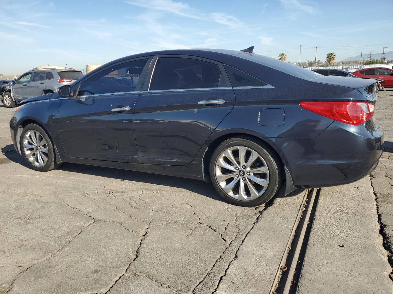 2011 HYUNDAI SONATA