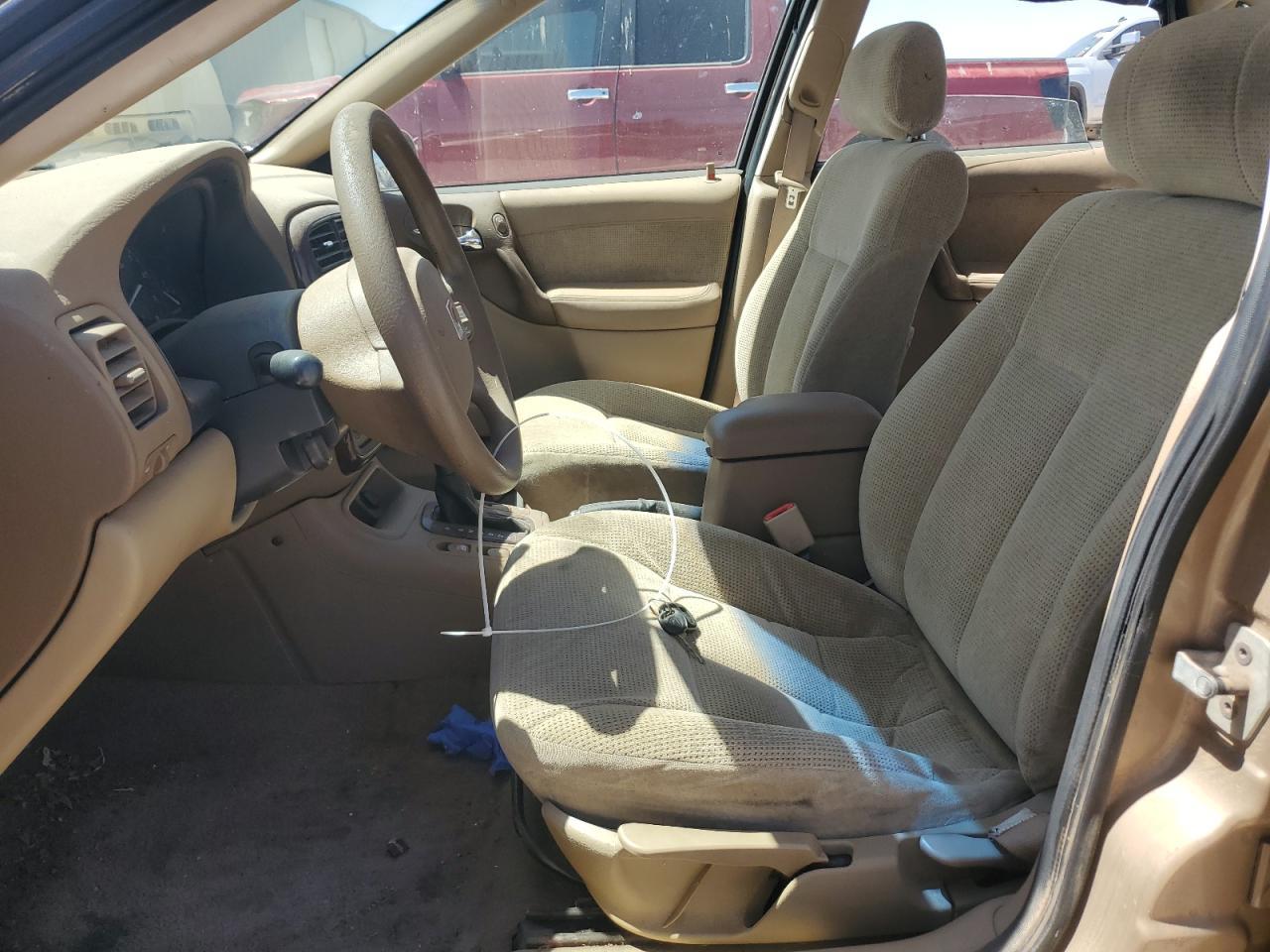 2002 SATURN L200
