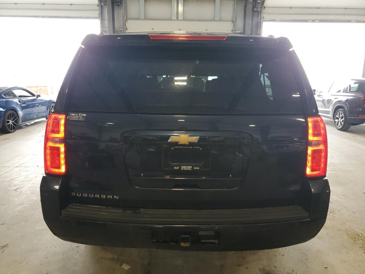 2019 CHEVROLET Suburban
