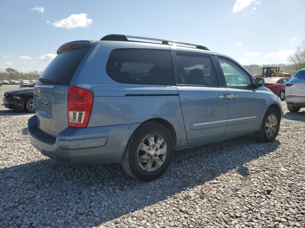 2007 HYUNDAI Entourage