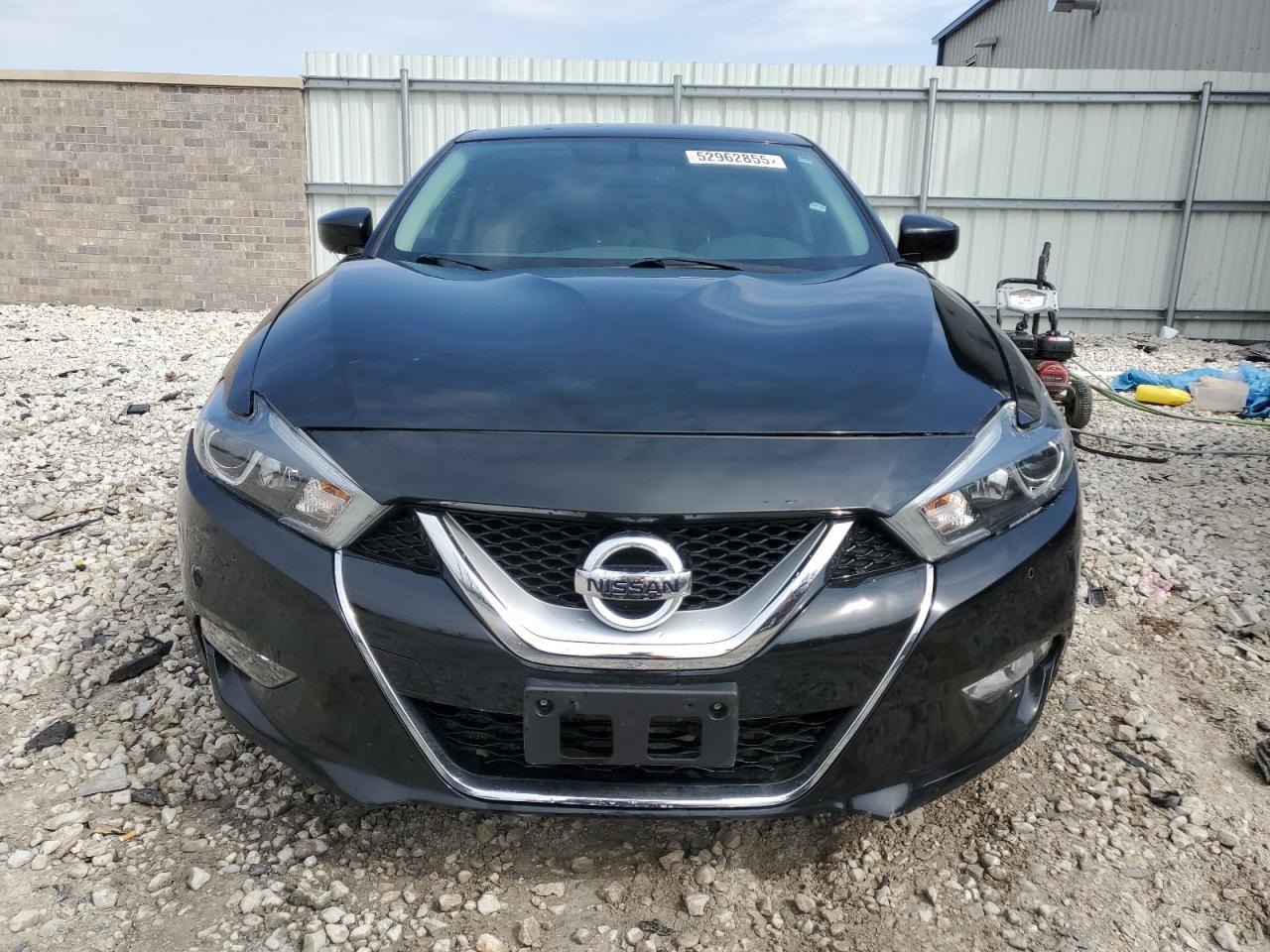 2017 NISSAN Maxima