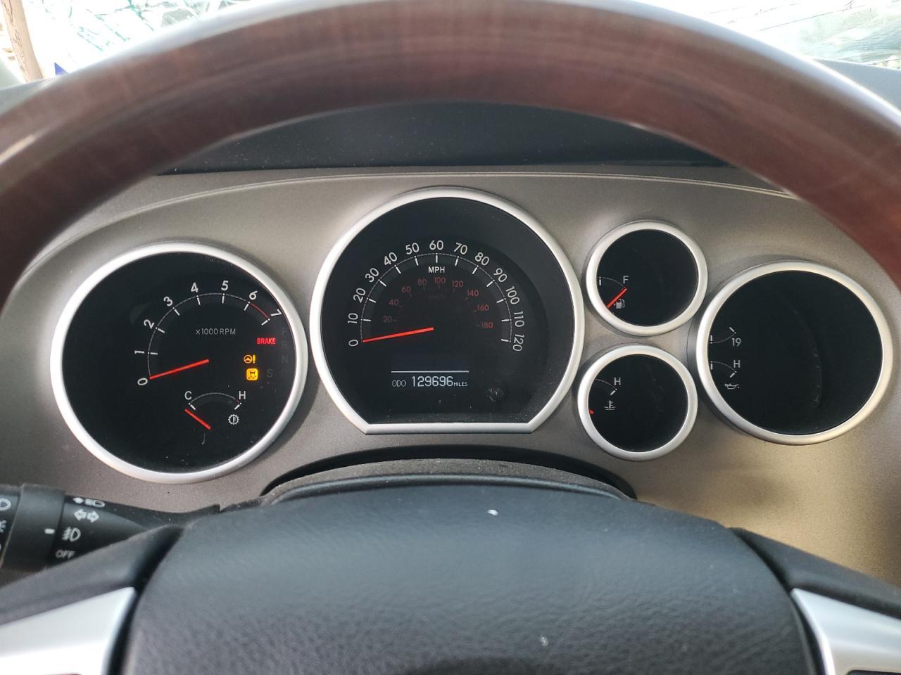 2016 TOYOTA Sequoia