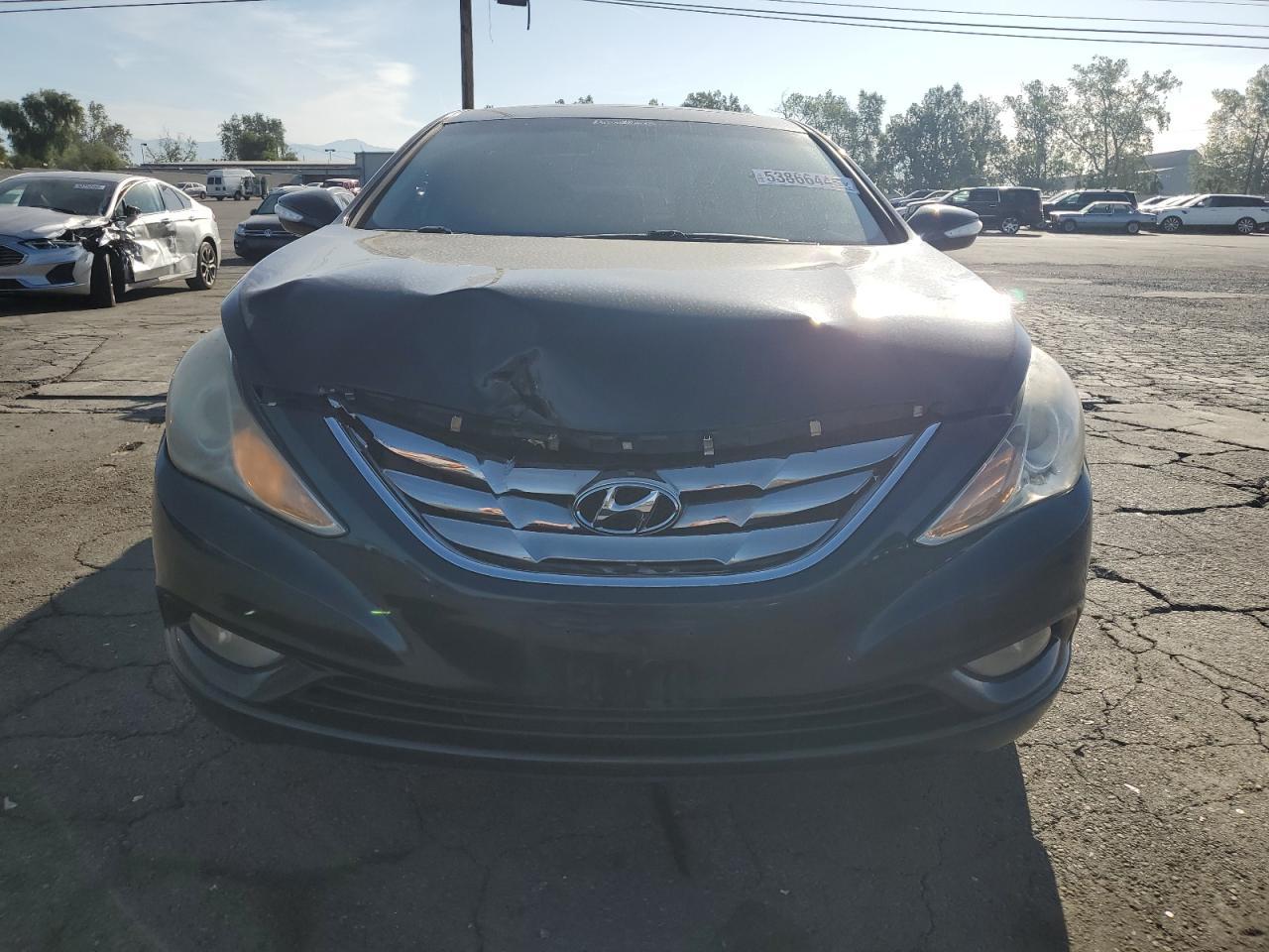 2011 HYUNDAI SONATA