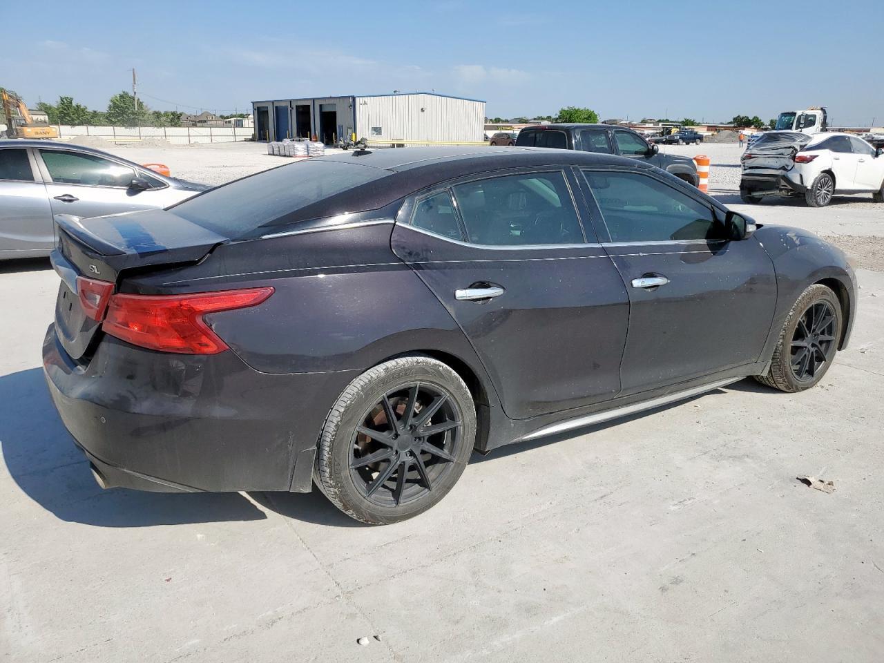 2017 NISSAN Maxima