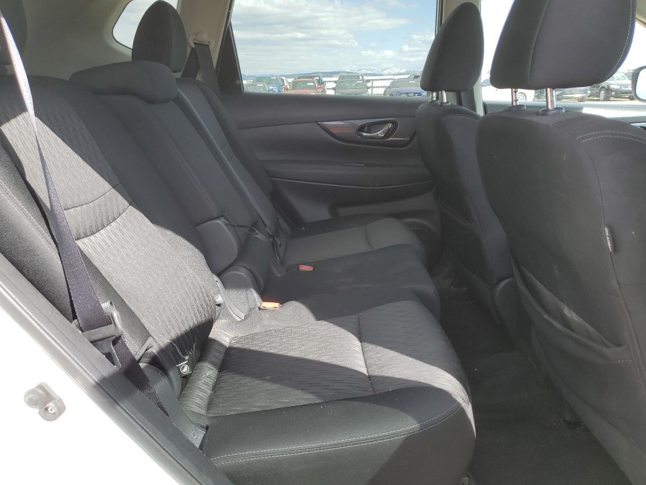 2017 NISSAN ROGUE